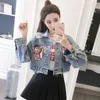 Kadın Ceketler Kadınlar Için Serin Kırpılmış Kot Bahar Mont Kısa Kadın Sequins Ceket Denim Yırtık Giyim Streetwear Coat D704