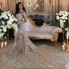 Luxury Sparkly Wedding Dress Sexig Sheer Bling Beaded Lace Applique High Neck Illusion Långärmad Champagne Mermaid Chapel Bridal Gowns 1246