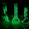 Narguilés Bécher bongs Tube droit Plates-formes Dab Glow in the Dark Conduites d'eau Pincez Verre Glows Plate-forme pétrolière