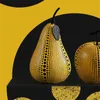 Decorative Figurines Yayoi Kusama Yellow Face Black Wave Point Pear Pumpkin Simulation Fruit Resin Decor Home Abstraction Furnishing Articles