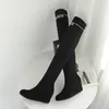 роскошные дизайнерские ботинки женщин черный алфавит эластичная замша над коленом бедра высокие сапоги клин пятки размер 33 до 42 43