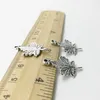 100st/lot Maple Leaf Berlocker Hängen Retro Smycken Tillbehör DIY Antik silverhänge För Armband Örhängen Nyckelring 23*15mm