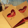 Hälsningskort Födelsedag Kraft Paper Hollow Kärlek Rose Nyår Julkort Födelsedag Valentines Mödrar Dag med kuvert