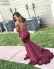 2020 New African Sexy Sheer Długie Rękawy Red Prom Dresses Lace Backless Tanie Black Girls Evening Party Suknie Plus Size Custom Made