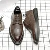 2019 mens bröllop s 18ss designers äkta läder skor män formella hiss skor för män läder klänning skor pekade tå höjd ökar
