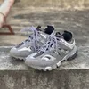 Élégant Le bas des chaussures de sport épaisses triple s pour hommes et femmes 2021 chaussure de sport de designer Boîte d'origine 36-45