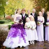 Урожай Фиолетовый и белый готические свадебные платья плюс размер без бретелек органзы оборками многоуровневого Шнуровка корсета Countryside мантий невесты