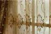 Europen Style Blackout Luxury Palace Curtain utan pärlor för Elvillaliving Room Customde Golden Fönsterbehandlingar NEW1729217