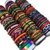 Ensemble en vrac multicolore aléatoire 50PCS / Lot de styles de mélange de femmes pour hommes faits à la main Bracelets de manchette en cuir tressé Bijoux MX1301j