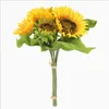 Simulerade Sunflower Faux Floral Bunches Of False Flowers Bröllop Handkerchiefs Med Silk Blomma Hem Inredning Dekoration