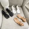 2023 New Square Toe Low -Heel Sandals Summer Outdoor Dress Shoes سيدات صندل أنيقة في الكاحل أحذية سيدات