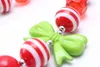 Collana robusta per bambini di colore verde + rosso Nuova ragazza di Natale per bambini Collana di perline grosse di gomma da masticare Gioielli per bambini