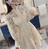 Fashion Runway Jurk Vrouwen Herfst 2020 Kant Borduren Hollow Out Witte Jurken Elegante Lange Mouwen Laceup Slanke Feestjurk1370067 DF7F