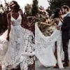 Split Boheemse nieuwste jurken V-hals Kant Geappliceerde Bruidsjurken Land Boho Stijl Strand Trouwjurk
