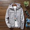 Windbreaker Jacket Män 2019 Höst Fashion Striped Jacket Män / Kvinnor Hooded Casual Jackor Male Jacket Coat Men Tunna Coat Outwear T190910