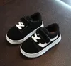 Hookloop Piękne dzieci Przypadkowe buty LED Zaświecone Doskonałe baby Boys Girls Sneakers świecące Moda Kids Buty Obuwie