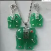 NecklaceNatural Green Jade / Alexandrite Elefante cinzelado Brincos pendente Colar Jogo