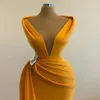 البرتقال ديب V الرقبة فستان حفلة موسيقية بسيطة الكشكشة الطابق طول السهرة بالاضافة الى حجم النساء ملابس رسمية رخيصة