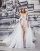 Schulterfrei Sexy Brautkleider mit Rüschen besetzte Hoch Slit Spitzeapplique-Brautkleider nach Maß Backless Robe De Mariee