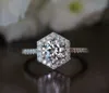 New Trendy Crystal Noivado Design Venda Quente Anéis para Mulheres Branco Zircão Cúbico Anéis Elegantes Do Casamento Feminino