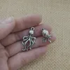 Mode antieke zilveren deluxe octopus charme collectie ketting hanger 18 mmx33mm voor armbanden oorr earring diy charme 40Pieces lot291u