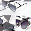 Märke Designer Solglasögon för män Kvinnor Gråbruna Linser Glasögon Skärmar Stora Bågar Glasögon Mode Personlighet Stora solglasögon med originalkartong
