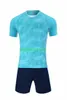 Sconto 2019 Maglia da uomo Performance Con tanti stili di colori Set con uniformi di pantaloncini Acquista kit di uniformi di abbigliamento da calcio personalizzato popolare