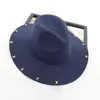 Largeur laine de laine en feuilles fedora chapeaux jazz rivets décor femmes hommes panama style trilby cow-boy cap de mode unisexe joueur hat9799826