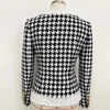 Högkvalitativ Ny personlighet Stil Originaldesign Klassisk Houndstooth Blazer Damer Metallspännen Tweed Råkant Kappa Matchande kjol