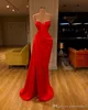 Billig sexig arabisk 3 stil röd sjöjungfrun prom klänningar hög hals långa ärmar afton klänning hög sida delad formell klänning party klänning240f