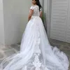 Robe de mariée en dentelle à l'épaule Plus Taille 2021 avec Appiques balayer les manches courtes à manches courtes à guiche de mariée