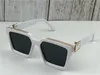 Ontwerper Nieuwe Men Brand Designer Zonnebril 96006 Millionaire Square Frame Vintage Shiny Gold Summer UV400 Lens Style Laser Logo T4677871