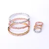 Zestawy biżuterii marki mody lady mosiężne błyszczące odstępy powierzchniowe Diamond wąż wąż 18K złoty ślub zaręczyny Nor Bracelets RI273A