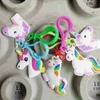 Set di portachiavi con unicorno arcobaleno da 5 pezzi per ragazza ragazzo - Clip portachiavi per arredamento zaino, borsa regalo