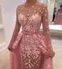 Fancy Hot Pink Långärmad Prom Klänningar med Avtagbar Tåg Lace Applique Sheer Jewel Neck Illusion Bodice Formell Klänningar Kvällskläder