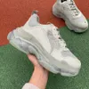 Sneaker grigia con suola trasparente Triple S Scarpe casual firmate da donna per uomo Sneaker bassa con lacci retrò Scarpe casual piatte bianche in pelle scamosciata di lusso