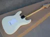 Fabryka hurtowa kremowa gitara elektryczna z odwróconą headstock, kremowy pickguard, Maple Fretboard, można dostosować jako żądanie