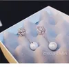 Très élégant ! Créateur de mode plein de diamants super scintillant fleur de camélia perle pendentif boucles d'oreilles pendantes pour femme filles