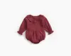 Ins Baby Clothing Spring Fall 100% Cotton Romper Ruffle Collar Solid Färg Långärmad Tjej Romper Baby Cuasual Clothing