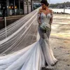 Billiga Sexiga Mermaid Bröllopsklänningar Tulle Satin Lace Appliques Crystal Pearls Sheer V Neck Long Sleeves Court Train Plus Storlek Bröllopklänningar