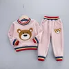 Baby Mädchen Boy Trainingsanzug Set Plus Samt Kinderbekleidung Set 2019 Winter Neue Koreanische Kinder Kleidung Buchstaben Cartoon Composite Samt