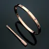 4 mm delgada 6 ﾰ Titanium Steel Bangle Dise￱ador Menores Hombres Love Bracelet brazaletes Plata Rosa rosa Tornillo de oro Pulsera de u￱as Tama￱o de joyer￭a 16 17 18 19cm