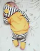 Yeni moda 2pcs Sıradan bebek unisex giysileri seti yeni doğan bebek bebek bebek kız kapşonlu uzun kollu sweatshirt çizgili pantolon kıyafetleri313139803