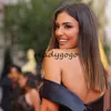 Kim Kardashian Abiti da celebrità sul tappeto rosso blu navy con fessura alta 2019 Abito da sera modesto sexy con spalle scoperte Sirena Occasione Prom