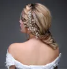 Großhandels-Goldkristallbrautblumen-Haar-Rebe-handgemachter Hochzeits-Kamm-Zusatz-Frauen-Schmucksachen