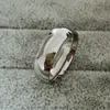 Classic Real wit Goud Kleur 8mm Titanium Staal Vrouwen Mannen Bruiloft zilveren Ring Top Kwaliteit Niet vervagen Liefhebbers Bruiloft Sieraden