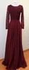 Burgundy Lace Chiffon Modest Bridesmaid Klänningar med långa ärmar A-Line Golvlängd Vuxen Formell Ärmade Brudtärna Klänningar Skräddarsy