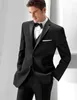 Classic Design Charcoal Grey Groom Tuxedos Notch Lapel Two Button Groomsmen Mens Bröllop Tuxedos Utmärkt Man Suit (Jacka + Byxor + Vest + Tie) 12