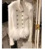 Nieuw ontwerp dameskraag witte kleur dubbele borst met dubbele borsten lange mouwen slanke taille bodem veer patchwork korte jas jas faux bont top