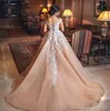 Abiti da sposa arabi Colore champagne Una linea Corsetto Indietro Abiti da sposa in pizzo bianco Personalizza Vestido De Noiva Robe De Mariee